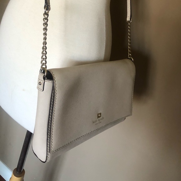 Kate 🖤 Spade Crossbody - Picture 5 of 8